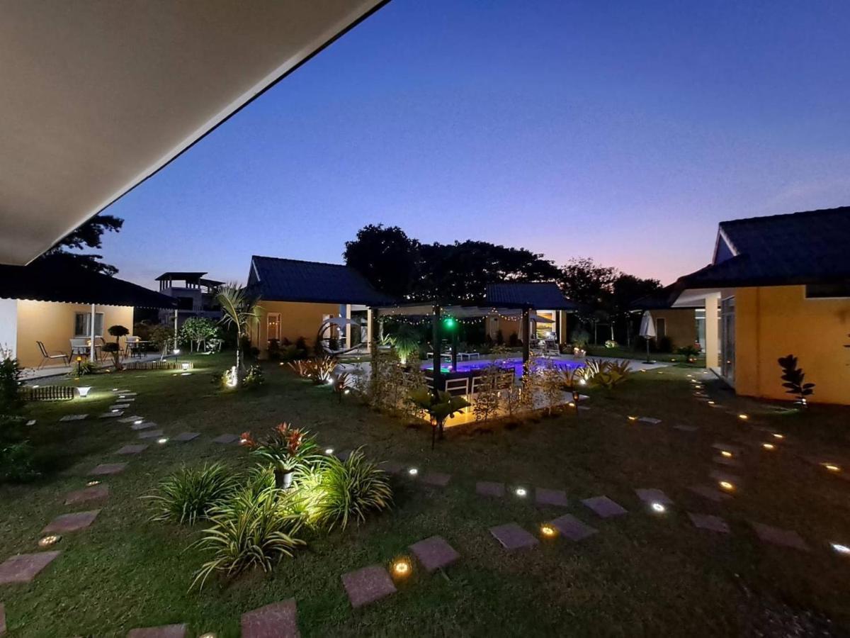 Pool Villa, Resort, Mae Ramphueng Beach, Ban Phe, Rayong, Residence M Thailand (Adults Only) Ban Chamrung Екстер'єр фото