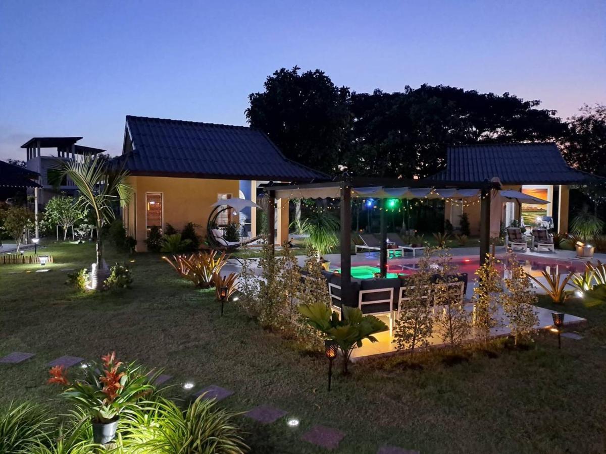 Pool Villa, Resort, Mae Ramphueng Beach, Ban Phe, Rayong, Residence M Thailand (Adults Only) Ban Chamrung Екстер'єр фото