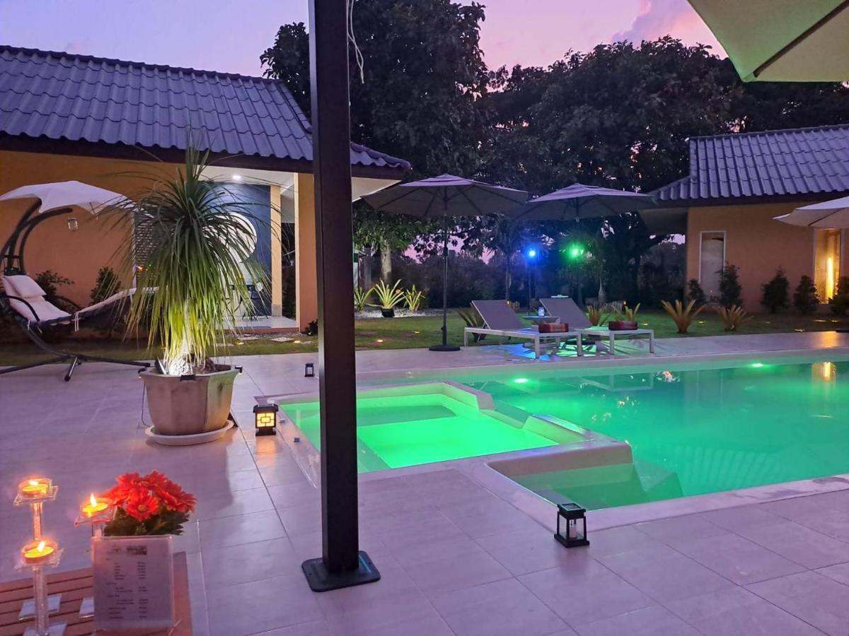 Pool Villa, Resort, Mae Ramphueng Beach, Ban Phe, Rayong, Residence M Thailand (Adults Only) Ban Chamrung Екстер'єр фото