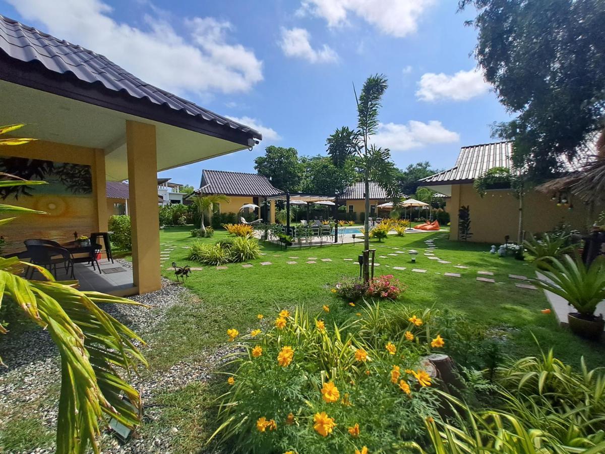 Pool Villa, Resort, Mae Ramphueng Beach, Ban Phe, Rayong, Residence M Thailand (Adults Only) Ban Chamrung Екстер'єр фото
