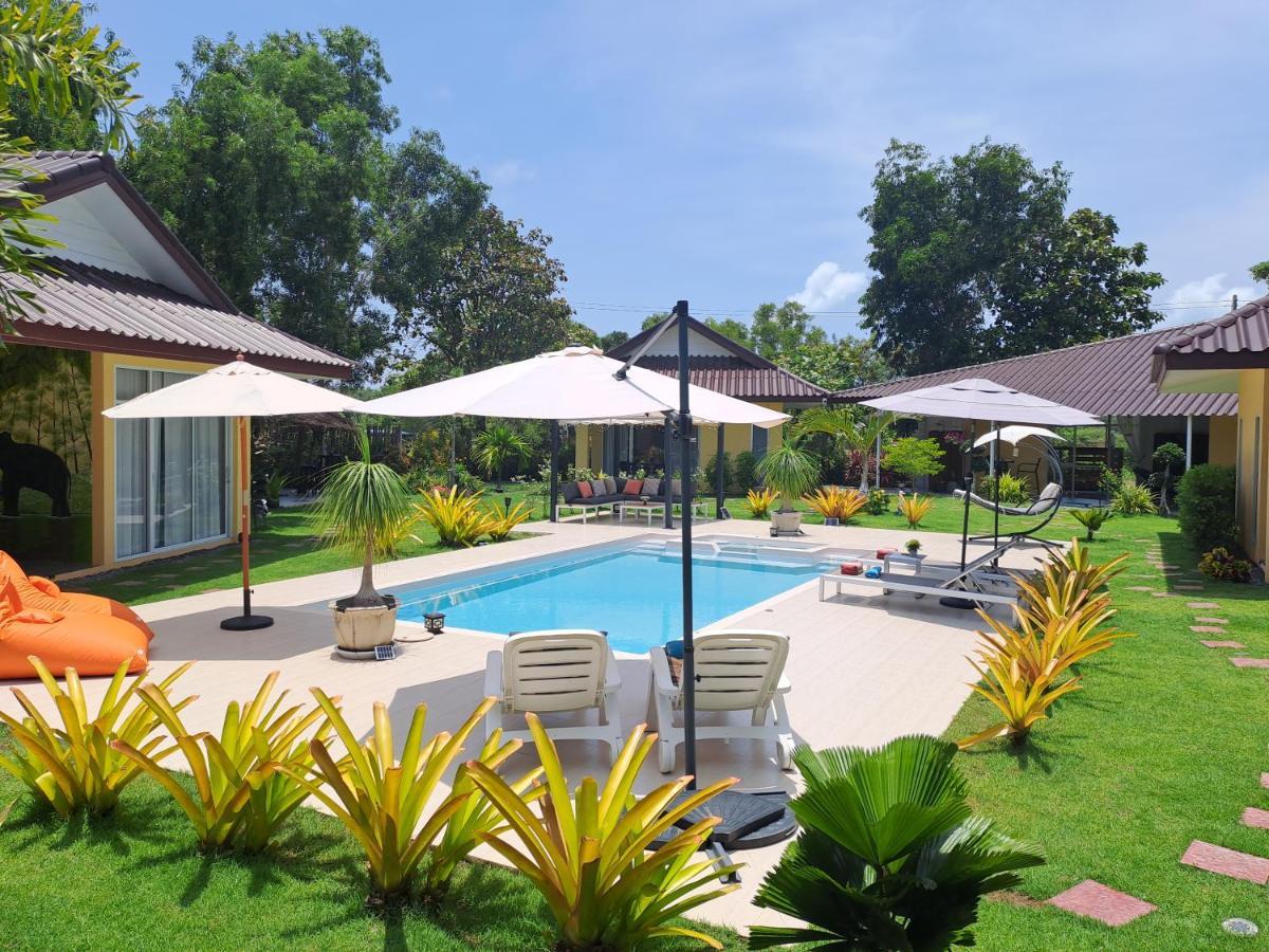 Pool Villa, Resort, Mae Ramphueng Beach, Ban Phe, Rayong, Residence M Thailand (Adults Only) Ban Chamrung Екстер'єр фото